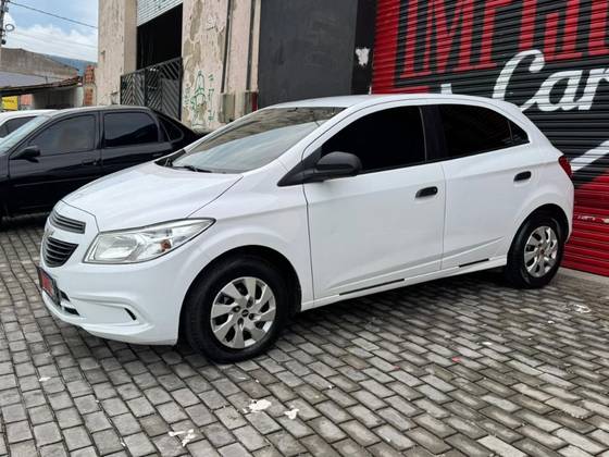 CHEVROLET ONIX 1.0 MPFI LS 8V FLEX 4P MANUAL CHEVROLET ONIX 1.0 MPFI LS 8V FLEX 4P MANUAL